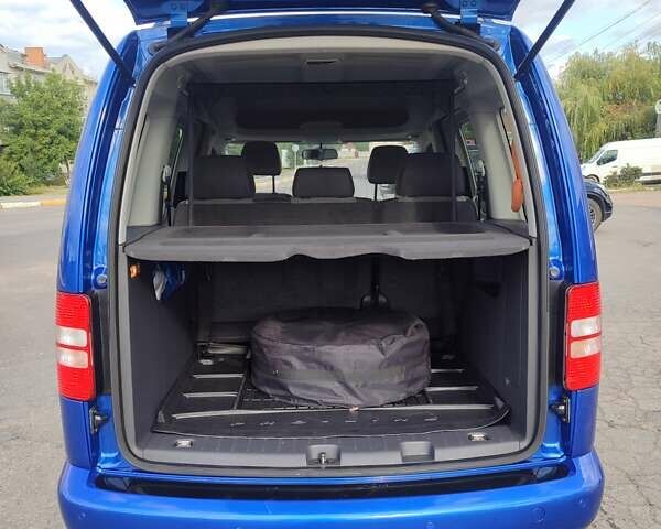 Синій Фольксваген Кадді, об'ємом двигуна 1.97 л та пробігом 181 тис. км за 17000 $, фото 2 на Automoto.ua