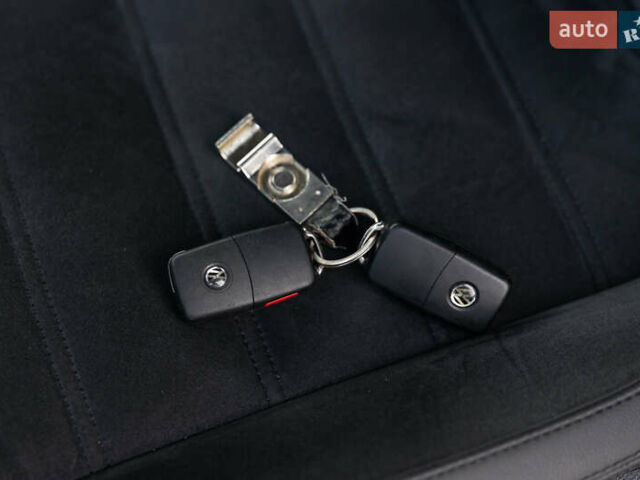 Синий Фольксваген Кадди, объемом двигателя 2 л и пробегом 257 тыс. км за 18800 $, фото 81 на Automoto.ua