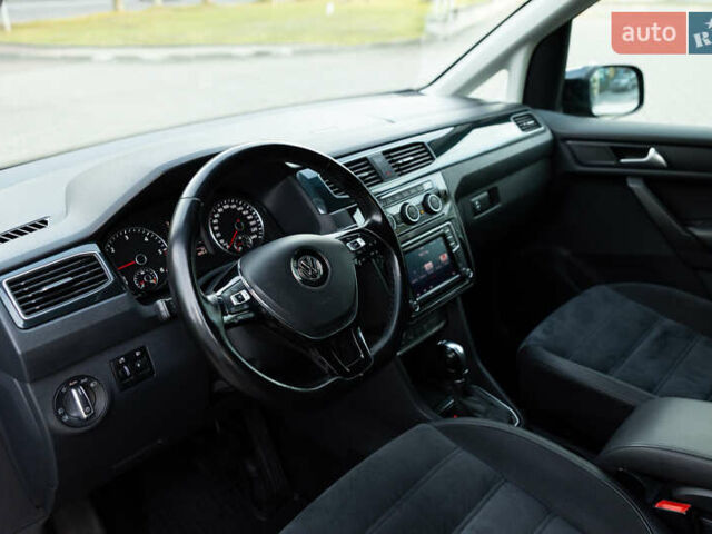 Синий Фольксваген Кадди, объемом двигателя 2 л и пробегом 257 тыс. км за 18800 $, фото 17 на Automoto.ua