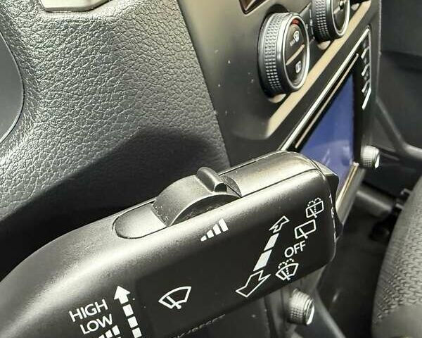 Синій Фольксваген Кадді, об'ємом двигуна 2 л та пробігом 239 тис. км за 16750 $, фото 85 на Automoto.ua