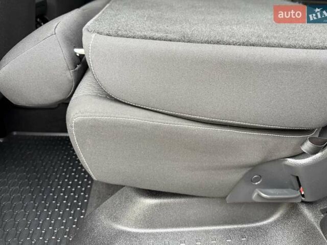 Синій Фольксваген Кадді, об'ємом двигуна 2 л та пробігом 239 тис. км за 16750 $, фото 99 на Automoto.ua