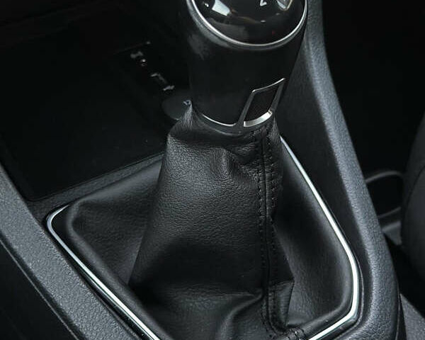 Синий Фольксваген Кадди, объемом двигателя 2 л и пробегом 187 тыс. км за 16950 $, фото 45 на Automoto.ua