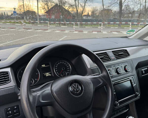 Синий Фольксваген Кадди, объемом двигателя 2 л и пробегом 230 тыс. км за 14900 $, фото 33 на Automoto.ua