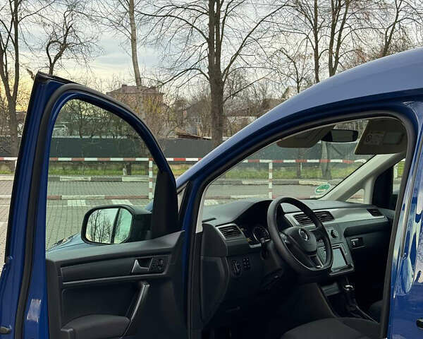 Синий Фольксваген Кадди, объемом двигателя 2 л и пробегом 230 тыс. км за 14900 $, фото 17 на Automoto.ua