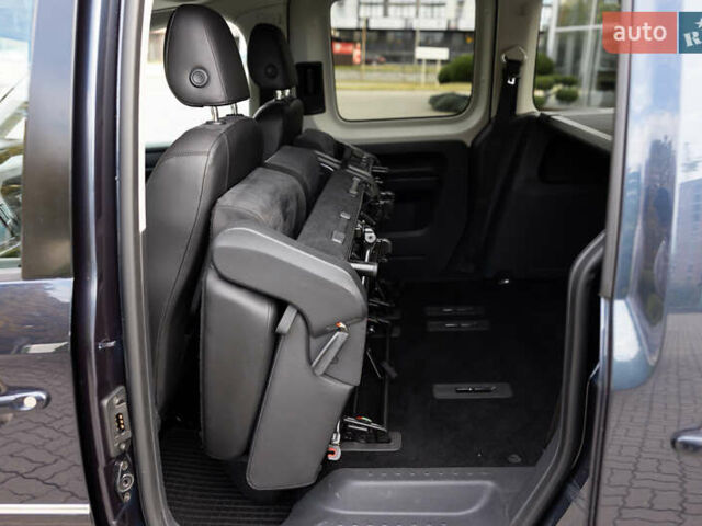 Синий Фольксваген Кадди, объемом двигателя 2 л и пробегом 257 тыс. км за 18800 $, фото 72 на Automoto.ua