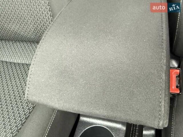 Синій Фольксваген Кадді, об'ємом двигуна 2 л та пробігом 239 тис. км за 16750 $, фото 67 на Automoto.ua