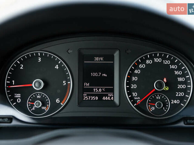 Синий Фольксваген Кадди, объемом двигателя 2 л и пробегом 257 тыс. км за 18800 $, фото 33 на Automoto.ua