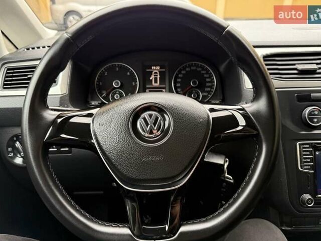 Синій Фольксваген Кадді, об'ємом двигуна 2 л та пробігом 239 тис. км за 16750 $, фото 84 на Automoto.ua