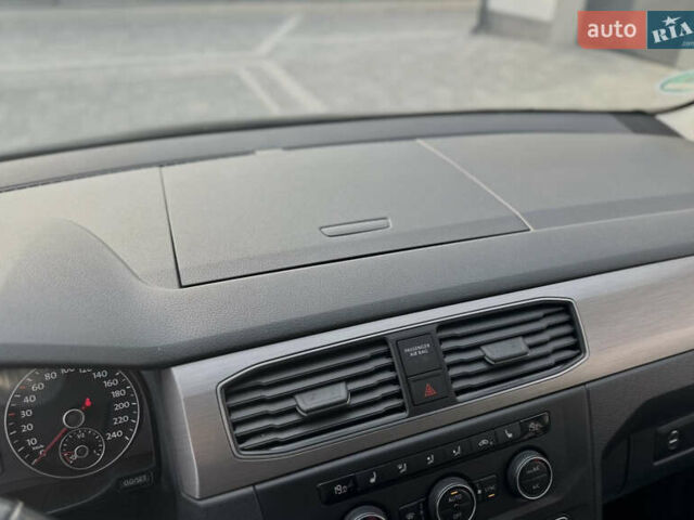 Синий Фольксваген Кадди, объемом двигателя 2 л и пробегом 187 тыс. км за 16950 $, фото 35 на Automoto.ua