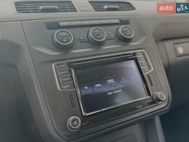 Синий Фольксваген Кадди, объемом двигателя 2 л и пробегом 187 тыс. км за 16950 $, фото 40 на Automoto.ua