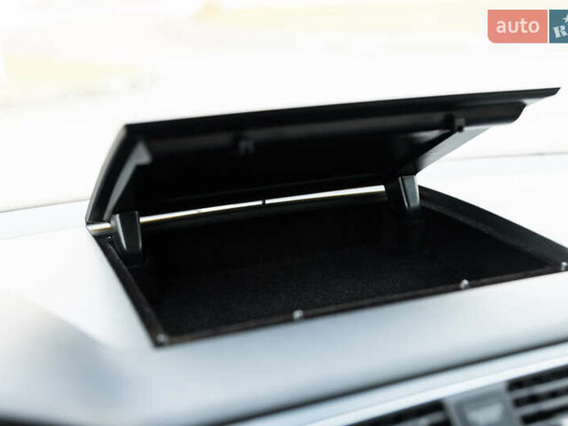 Синий Фольксваген Кадди, объемом двигателя 2 л и пробегом 257 тыс. км за 18800 $, фото 44 на Automoto.ua