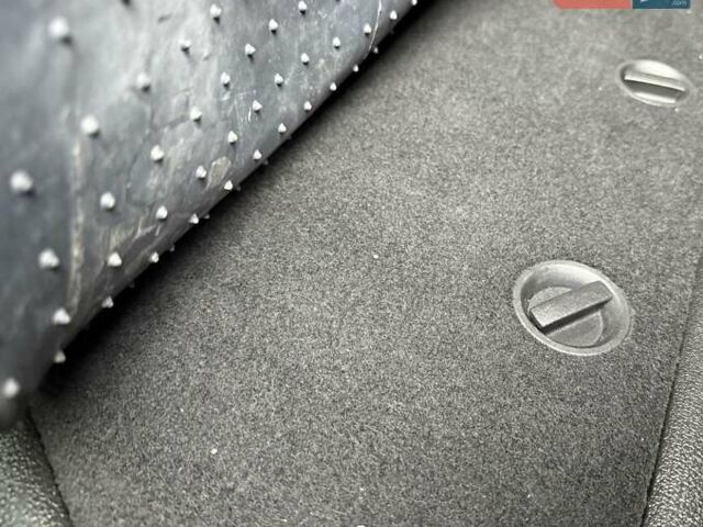 Синій Фольксваген Кадді, об'ємом двигуна 2 л та пробігом 239 тис. км за 16750 $, фото 96 на Automoto.ua