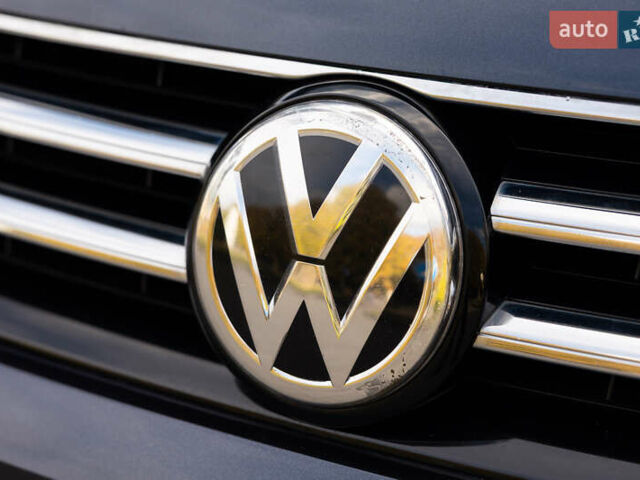 Синий Фольксваген Кадди, объемом двигателя 2 л и пробегом 257 тыс. км за 18800 $, фото 76 на Automoto.ua