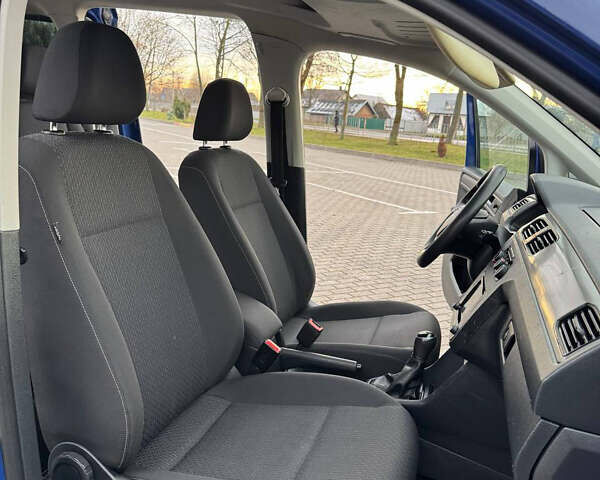 Синий Фольксваген Кадди, объемом двигателя 2 л и пробегом 230 тыс. км за 14900 $, фото 27 на Automoto.ua