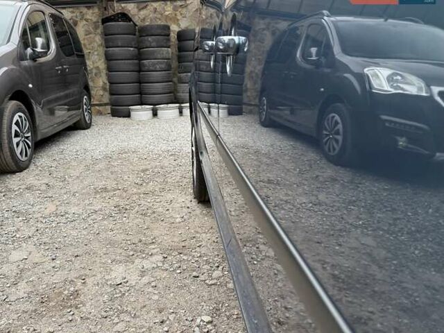 Синій Фольксваген Кадді, об'ємом двигуна 2 л та пробігом 239 тис. км за 16750 $, фото 22 на Automoto.ua