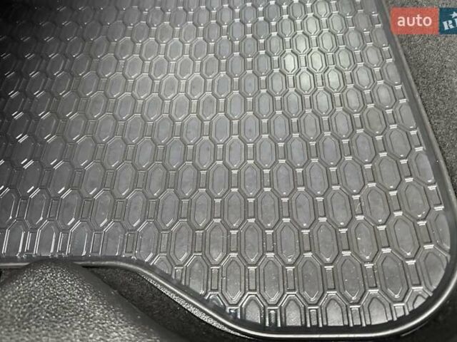 Синій Фольксваген Кадді, об'ємом двигуна 2 л та пробігом 239 тис. км за 16750 $, фото 95 на Automoto.ua