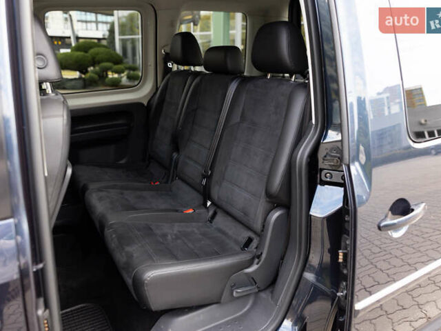 Синий Фольксваген Кадди, объемом двигателя 2 л и пробегом 257 тыс. км за 18800 $, фото 70 на Automoto.ua