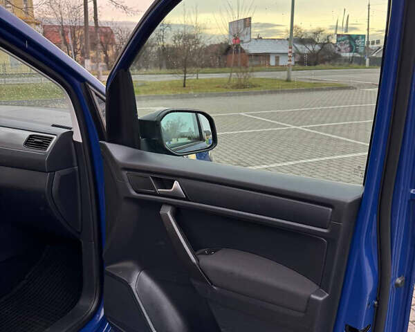 Синий Фольксваген Кадди, объемом двигателя 2 л и пробегом 230 тыс. км за 14900 $, фото 26 на Automoto.ua