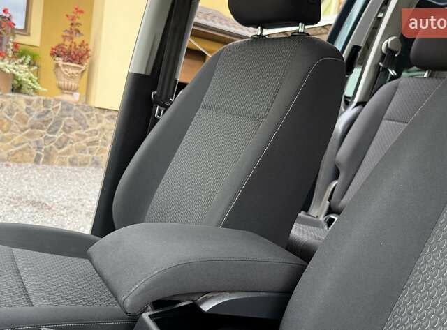 Синій Фольксваген Кадді, об'ємом двигуна 2 л та пробігом 239 тис. км за 16750 $, фото 49 на Automoto.ua