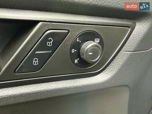 Синій Фольксваген Кадді, об'ємом двигуна 2 л та пробігом 239 тис. км за 16750 $, фото 61 на Automoto.ua