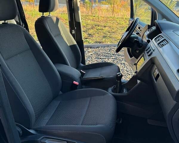 Синий Фольксваген Кадди, объемом двигателя 1.97 л и пробегом 259 тыс. км за 16200 $, фото 17 на Automoto.ua