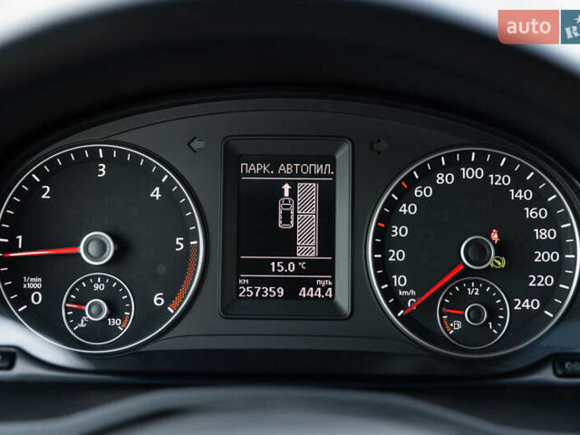 Синий Фольксваген Кадди, объемом двигателя 2 л и пробегом 257 тыс. км за 18800 $, фото 41 на Automoto.ua