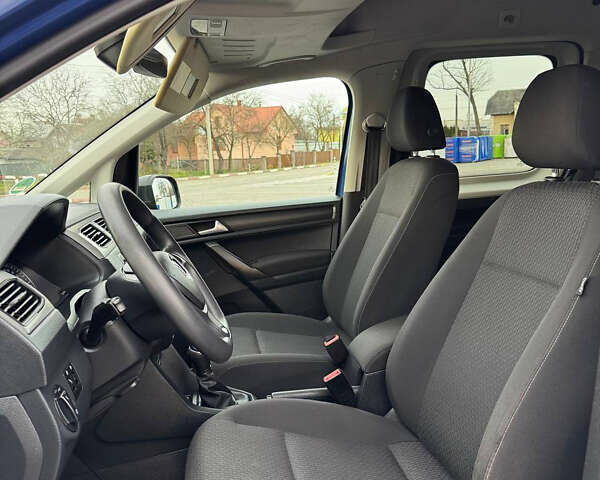 Синий Фольксваген Кадди, объемом двигателя 2 л и пробегом 230 тыс. км за 14900 $, фото 19 на Automoto.ua