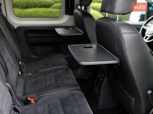 Синий Фольксваген Кадди, объемом двигателя 2 л и пробегом 257 тыс. км за 18800 $, фото 68 на Automoto.ua