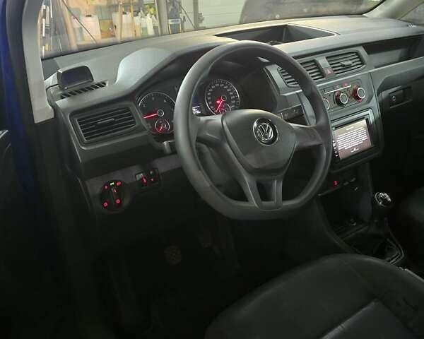 Синий Фольксваген Кадди, объемом двигателя 2 л и пробегом 187 тыс. км за 12800 $, фото 6 на Automoto.ua