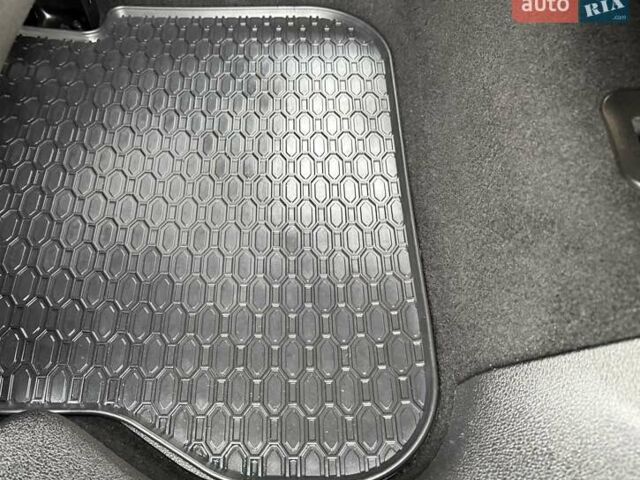 Синій Фольксваген Кадді, об'ємом двигуна 2 л та пробігом 239 тис. км за 16750 $, фото 50 на Automoto.ua