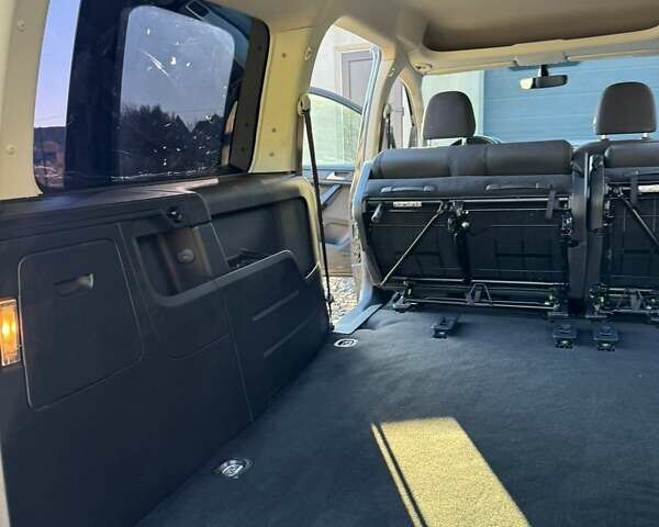 Синий Фольксваген Кадди, объемом двигателя 1.97 л и пробегом 259 тыс. км за 16200 $, фото 23 на Automoto.ua