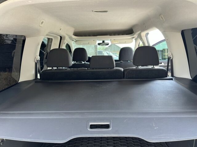 Синий Фольксваген Кадди, объемом двигателя 2 л и пробегом 230 тыс. км за 17900 $, фото 1 на Automoto.ua