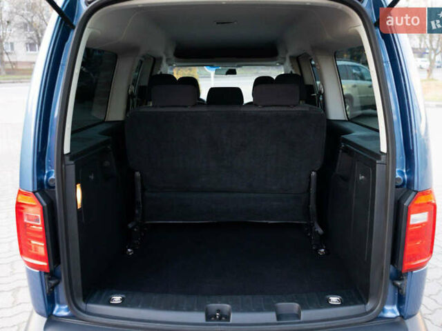 Синий Фольксваген Кадди, объемом двигателя 2 л и пробегом 203 тыс. км за 17300 $, фото 69 на Automoto.ua