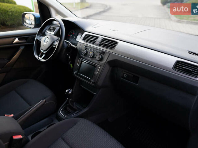 Синий Фольксваген Кадди, объемом двигателя 2 л и пробегом 203 тыс. км за 17300 $, фото 49 на Automoto.ua