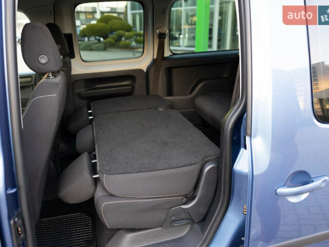 Синий Фольксваген Кадди, объемом двигателя 2 л и пробегом 203 тыс. км за 17300 $, фото 63 на Automoto.ua