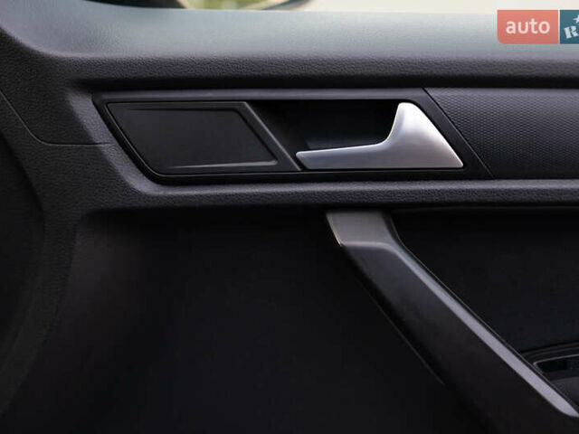 Синий Фольксваген Кадди, объемом двигателя 2 л и пробегом 203 тыс. км за 17300 $, фото 52 на Automoto.ua