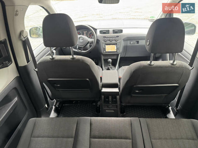 Синий Фольксваген Кадди, объемом двигателя 2 л и пробегом 260 тыс. км за 17700 $, фото 27 на Automoto.ua