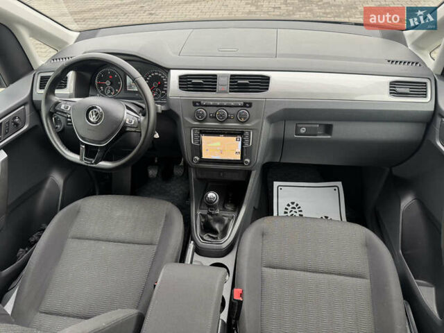 Синий Фольксваген Кадди, объемом двигателя 2 л и пробегом 260 тыс. км за 17700 $, фото 36 на Automoto.ua