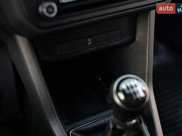 Синий Фольксваген Кадди, объемом двигателя 2 л и пробегом 203 тыс. км за 17300 $, фото 43 на Automoto.ua