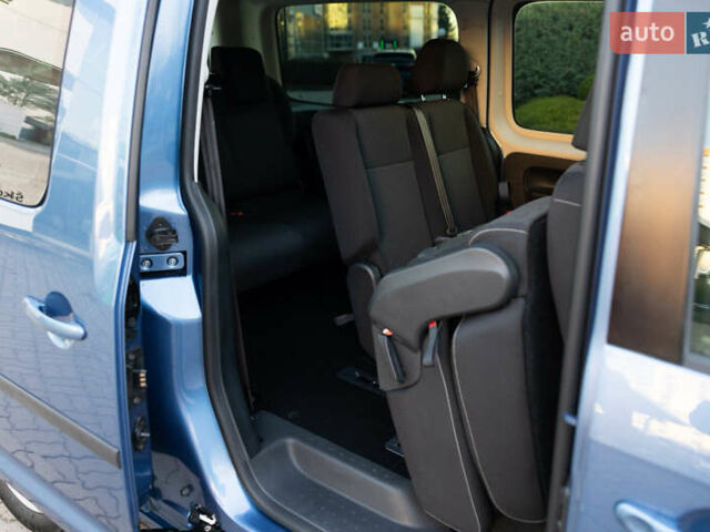 Синий Фольксваген Кадди, объемом двигателя 2 л и пробегом 203 тыс. км за 17300 $, фото 57 на Automoto.ua