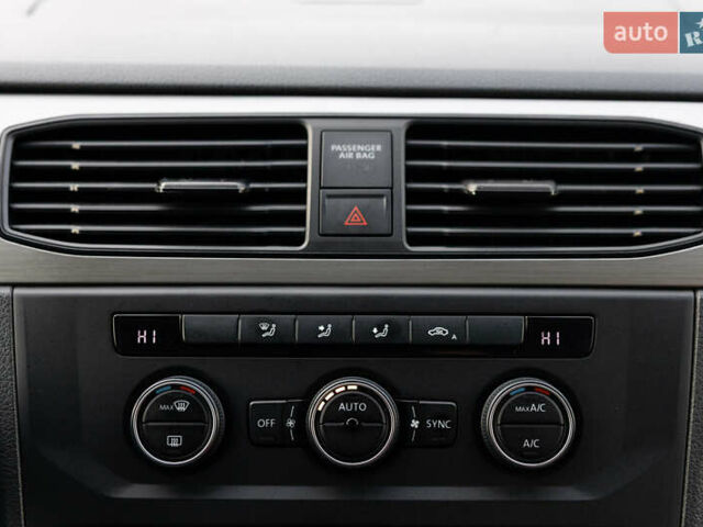 Синий Фольксваген Кадди, объемом двигателя 2 л и пробегом 203 тыс. км за 17300 $, фото 35 на Automoto.ua