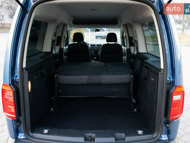 Синий Фольксваген Кадди, объемом двигателя 2 л и пробегом 203 тыс. км за 17300 $, фото 70 на Automoto.ua