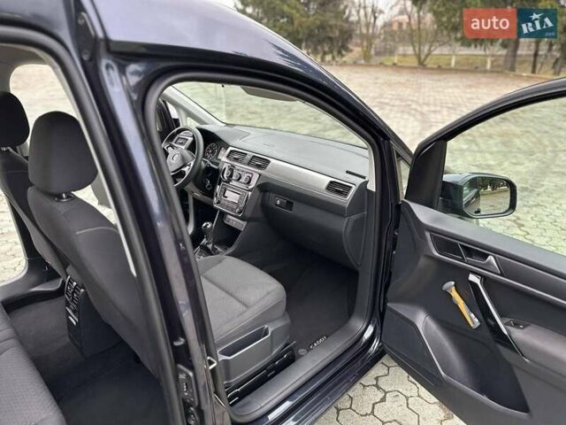 Синий Фольксваген Кадди, объемом двигателя 1 л и пробегом 230 тыс. км за 12800 $, фото 14 на Automoto.ua