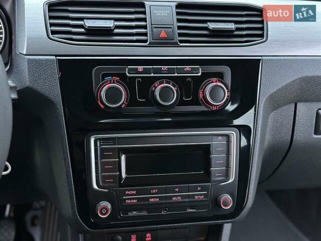 Синій Фольксваген Кадді, об'ємом двигуна 1 л та пробігом 230 тис. км за 12800 $, фото 59 на Automoto.ua