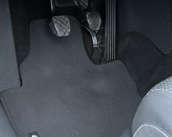 Синій Фольксваген Кадді, об'ємом двигуна 1 л та пробігом 230 тис. км за 12800 $, фото 33 на Automoto.ua