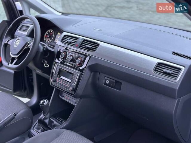 Синій Фольксваген Кадді, об'ємом двигуна 1 л та пробігом 230 тис. км за 12800 $, фото 53 на Automoto.ua