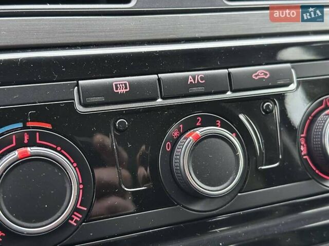 Синий Фольксваген Кадди, объемом двигателя 1 л и пробегом 230 тыс. км за 12800 $, фото 25 на Automoto.ua