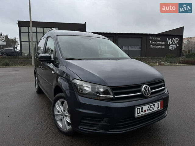 Синий Фольксваген Кадди, объемом двигателя 2 л и пробегом 287 тыс. км за 16700 $, фото 5 на Automoto.ua