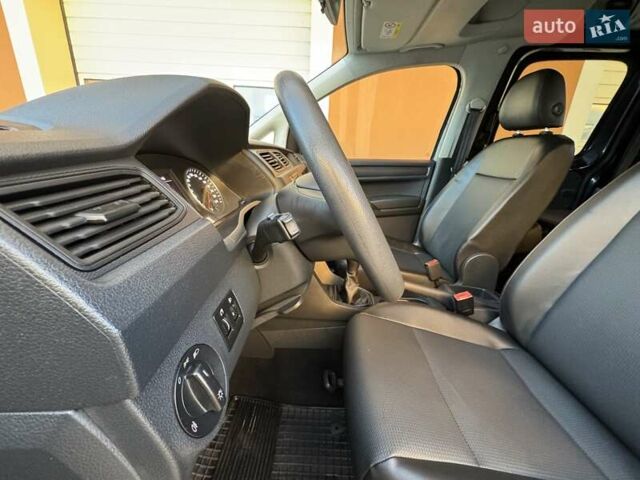 Синий Фольксваген Кадди, объемом двигателя 2 л и пробегом 158 тыс. км за 18900 $, фото 40 на Automoto.ua