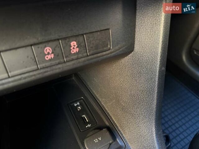 Синий Фольксваген Кадди, объемом двигателя 2 л и пробегом 158 тыс. км за 18900 $, фото 37 на Automoto.ua